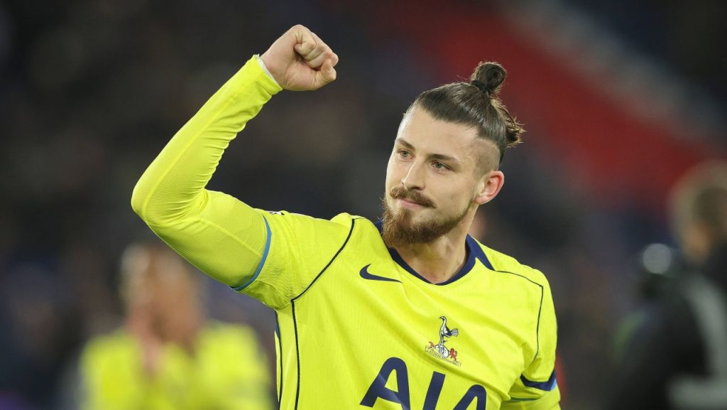 Radu Drăgușin aprobat de Tottenham: Transfer în desfășurare