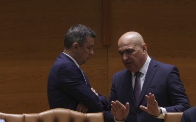 PARLAMENT_ASUMARE_5_PACHETE_BOLOJAN_002_INQUAM_Photos_Octav_Ganea-e1756747349369.jpg - JurnalDirect