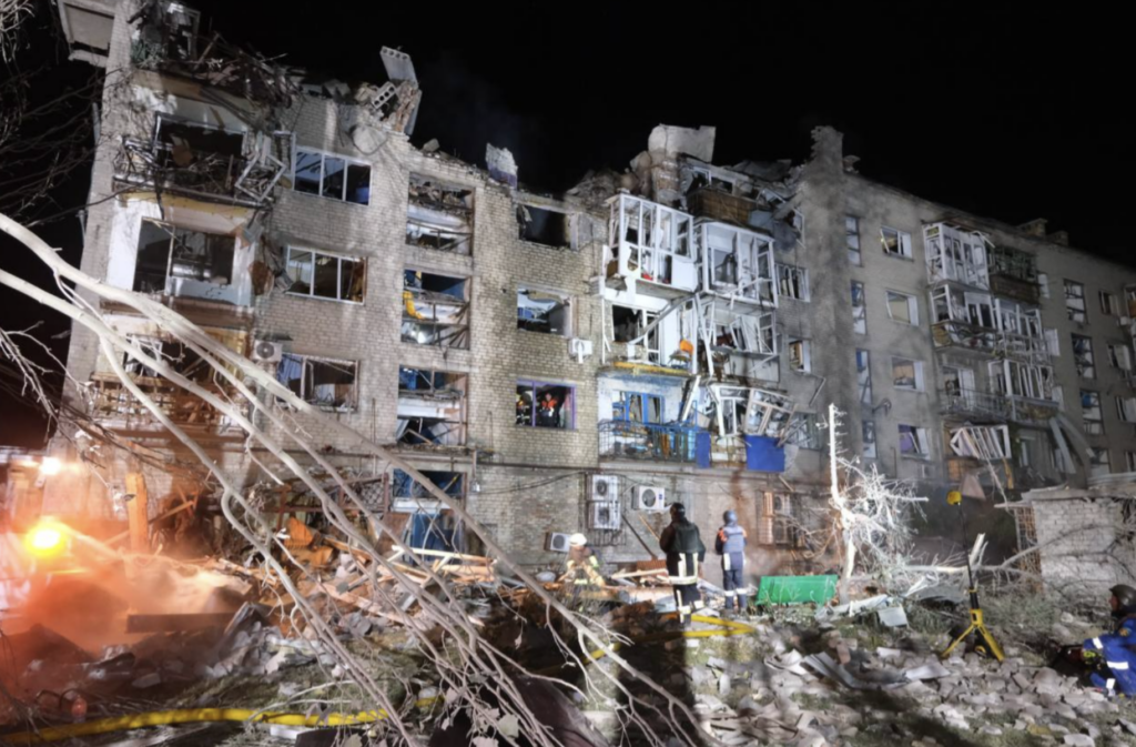 Ucraina evacuează 3.000 de copii din Zaporojie și Dnipropetrovsk; Rusia avansează decisiv pe front, cea mai importantă revoltare din 2025