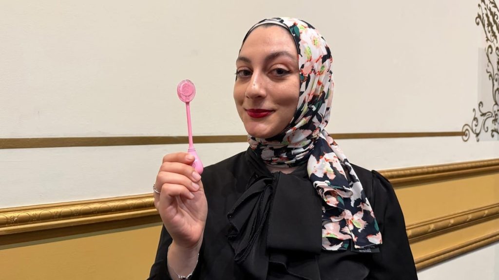 Lollipop Star și spectaculoasa tehnică a conducției osoase