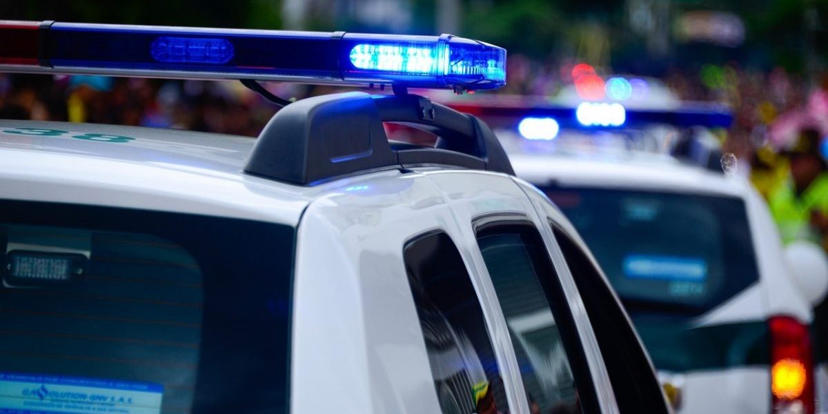 car-g0555c4afd_1280-e1642428302318.jpg - JurnalDirect