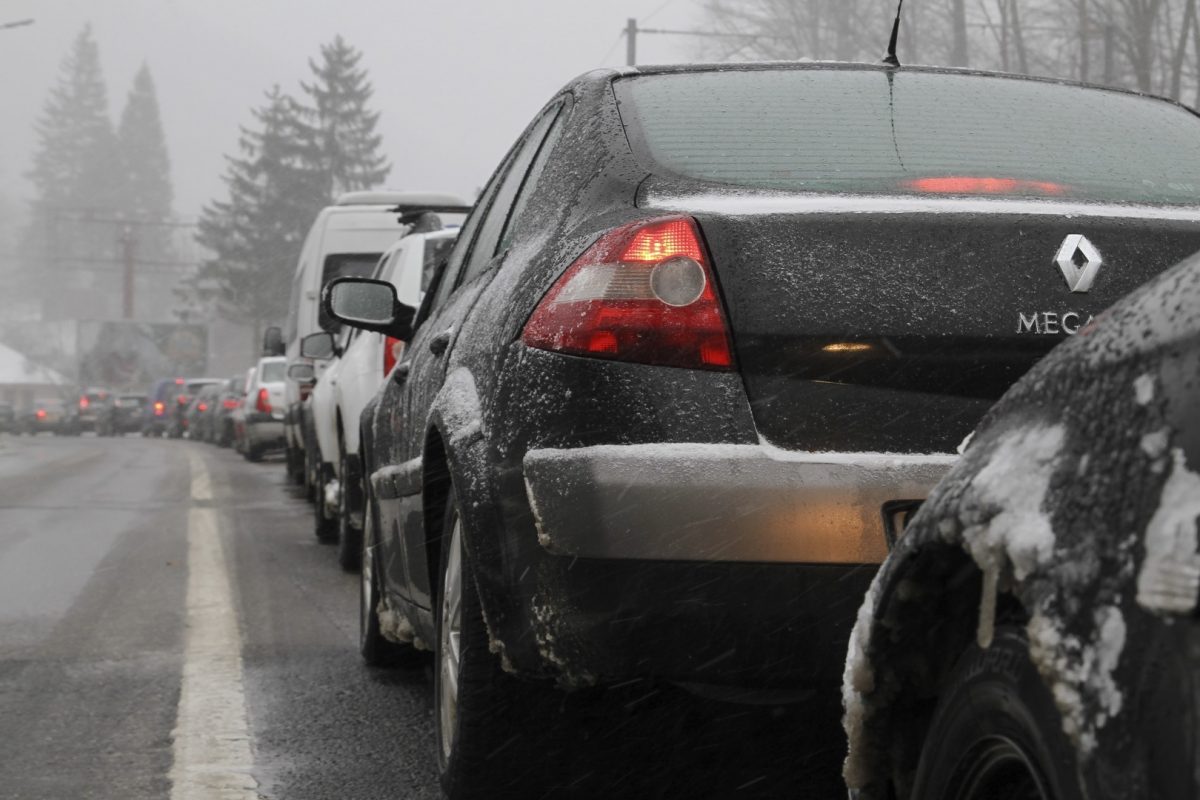 Cozi de până la 7 km pe DN1 spre Brașov, pe sensul de mers