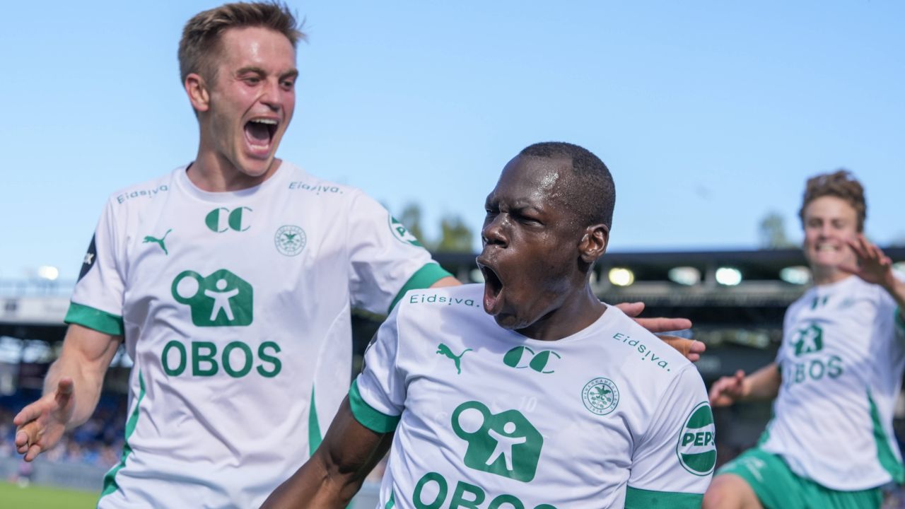 Atacantul norvegian, golgheter, s-a alăturat echipei din România.