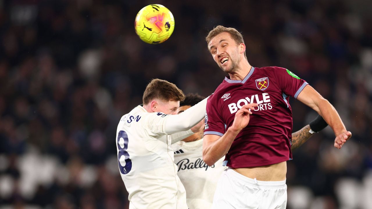 Partidele din Premier League, disponibile exclusiv pe VOYO Sezonul 2023-2024 al Premier League promite să fie unul plin de intensitate și momente memorabile, aducând spectacolul fotbalistic mai aproape de fanii români