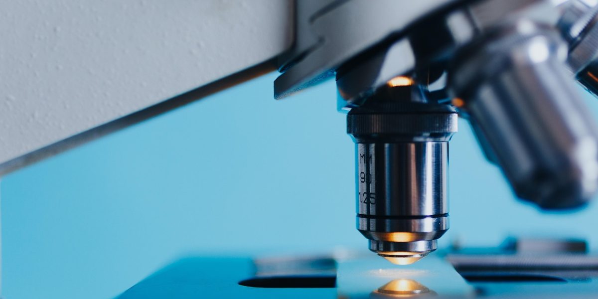 microscop.jpg - JurnalDirect