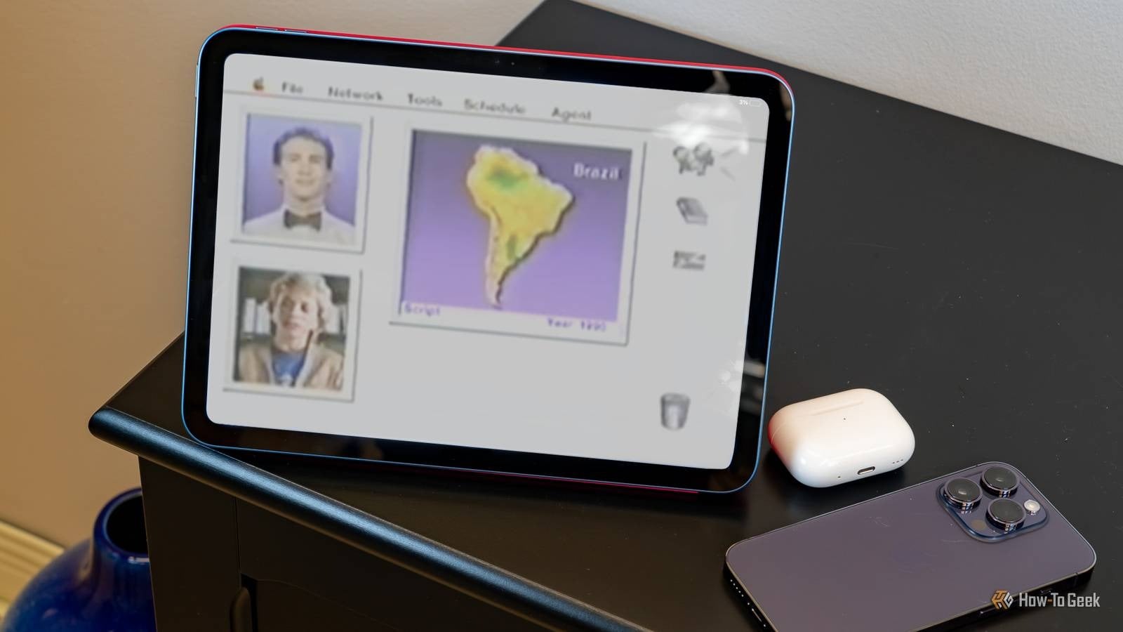 Deși astăzi tehnologia avansează cu pași rapizi, ideea unui asistent digital conversațional capabil să înțeleagă și să răspundă în limbaj natural, să gestioneze informații din surse diverse și să surprindă contextul nu este deloc nouă