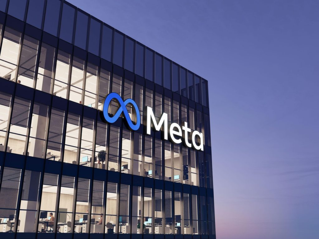 Meta Platforms își întărește conducerea: Numirea Dinei Powell McCormick în poziția de președinte Gigantul tehnologic Meta Platforms, compania mamă a Facebook, a anunțat luni numirea Dinei Powell McCormick în funcția de președinte, într-o mutare ce reflectă eforturile sale de a atrage personalități cu experiență vastă în domeniul politic și financiar pentru a-și consolida poziția pe piață și în strategia de dezvoltare pe termen lung