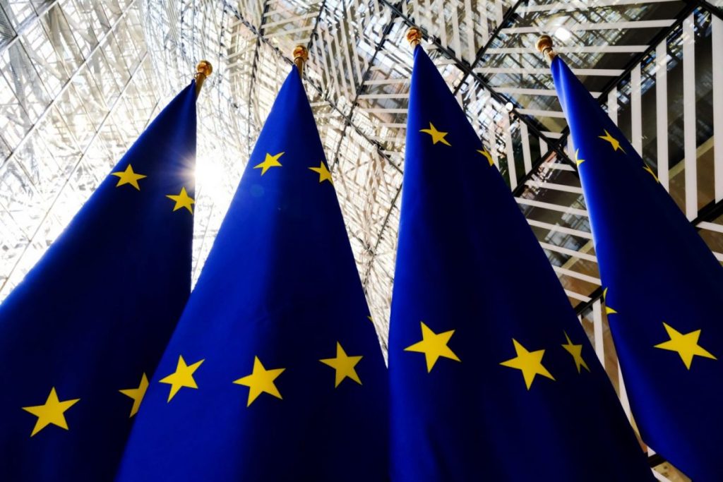 Uniunea Europeană plănuiește să impună noi sancțiuni eficiente împotriva Rusiei, cu scopul de a limita financiar resursele Kremlinului pentru continuarea conflictului din Ucraina