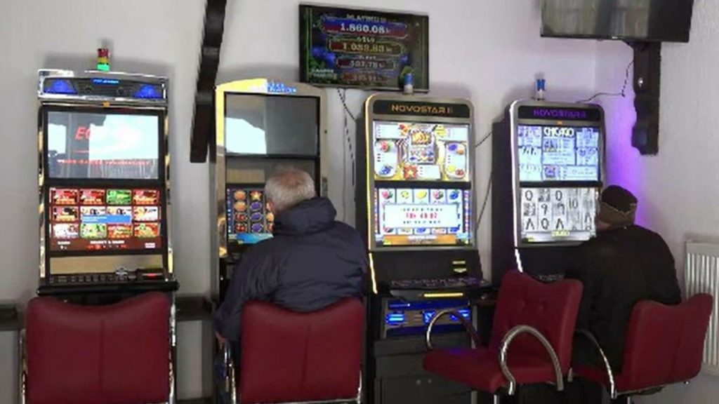 Cluj: Propunere de interzicere a sălilor de jocuri de noroc