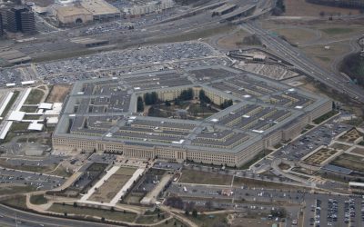 Relație tensionată între Pentagon și dezvoltatorii de AI, în contextul utilizării militare a tehnologiei Claude Dezvoltarea inteligenței artificiale în domeniul militar devine o zona de conflict care pune sub semnul întrebării atât limitele etice, cât și implicarea commercială