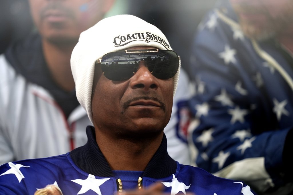 Ambasada României în SUA a șters de cinci ori postarea despre Snoop Dogg, după ce inițial a menționat huiduirea delegației americane la Cortina