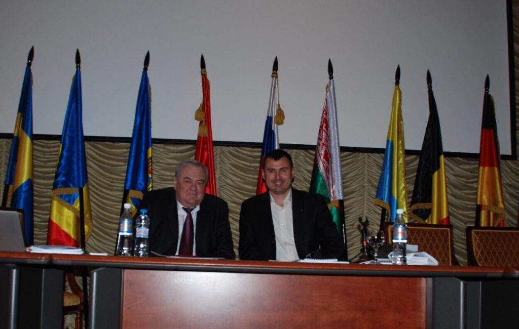 Vasile Costiuc, liderul partidului „Democrația Acasă”, implicat recent într-un incident controversat în Italia Vasile Costiuc, deputat și lider al partidului „Democrația Acasă”, a fost implicat într-un incident senzațional în Italia, incident care a atras deja atenția opiniei publice și a autorităților din Republica Moldova