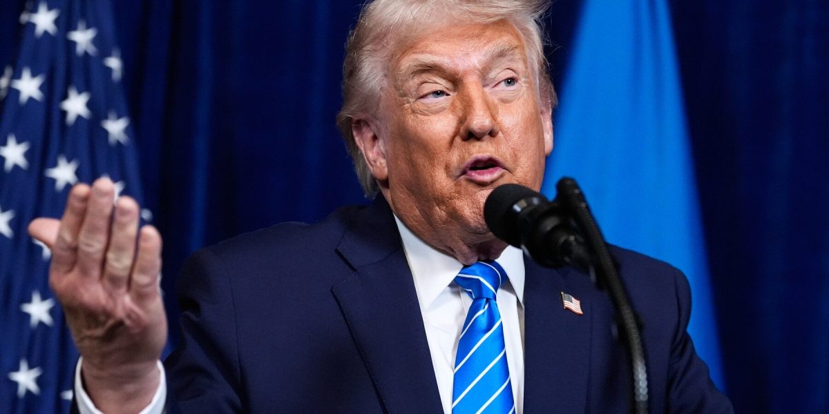 Donald-Trump-la-Mar-a-Lago-discutii-cu-Volodimir-Zelenski-e1766962119207.jpg - JurnalDirect