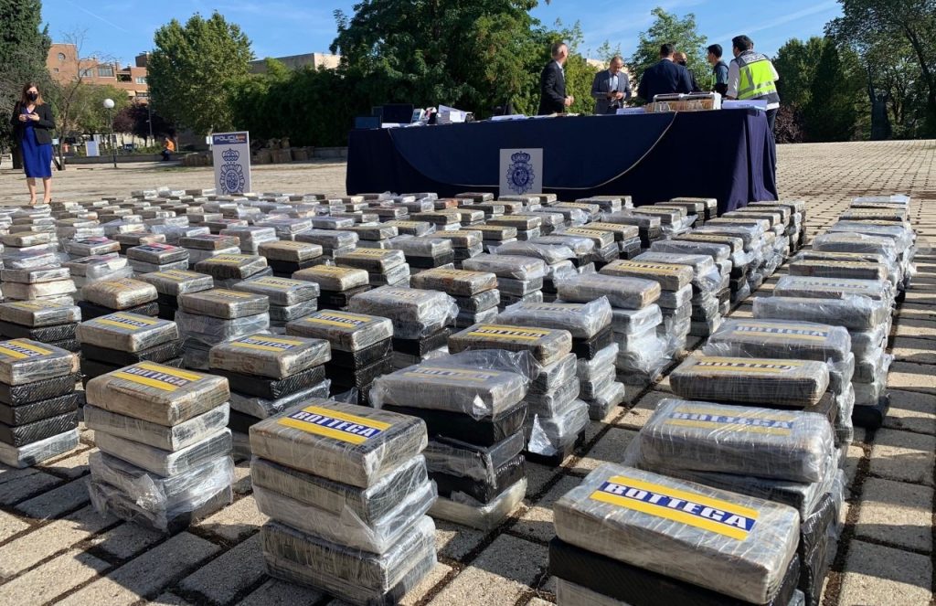 Peste 137 de kilograme de cocaină, ascunse într-un camion provenit din Spania, au fost capturate de autoritățile franceze în sud-vestul țării