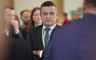 Sorin Grindeanu, despre negocierile pentru numirea șefilor de servicii secrete: „Așteptăm recomandările președintelui” Negocierile privind nominalizările pentru conducerea principalelor instituții de intelligence ale țării sunt în plină desfășurare, dar până în prezent rămân în aer majoritatea detaliilor, cel puțin oficial
