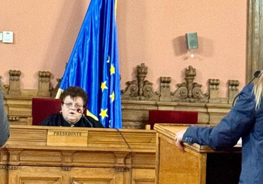 Judecătoarea Olimpiea Crețeanu respinge contestarea numirilor judecătorilor CCR O decizie judiciară importante în contextul recentelor tensiuni din mediul politic românesc a fost pronunțată de judecătoarea Olimpiea Crețeanu, de la Secția IX Contencios Administrativ a Curții de Apel București