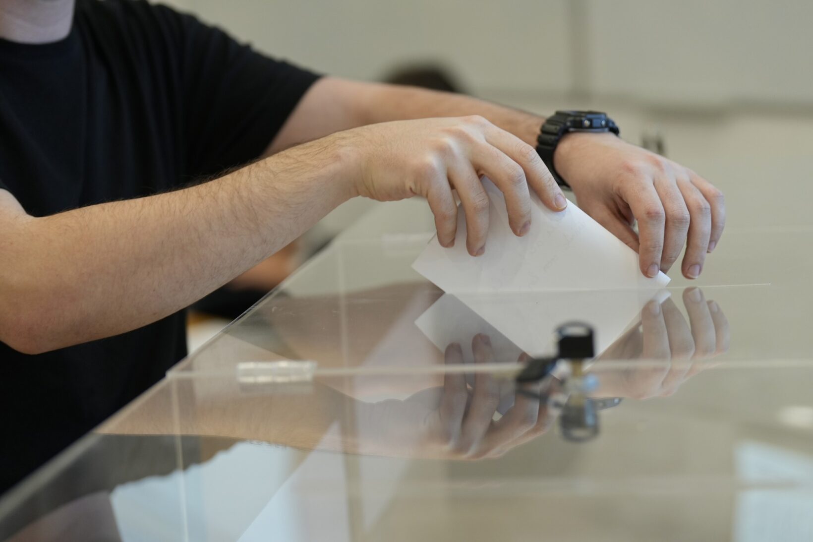 AUR solicită schimbarea modului de alegere a primarilor și președinților de Consilii Județene, propunând introducerea sistemului de vot în două tururi în legislația electorală pentru alegerile locale