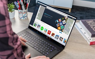 Un PC cu Windows care pornește lent sau se blochează câteva secunde după logare reprezintă o problemă frecvent întâlnită, cu impact direct asupra productivității și experienței utilizatorului