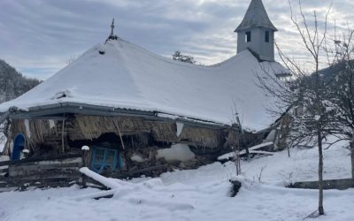 Un monument istoric din satul Uilac, județul Mureș, aflat de peste 15 ani în stare de degradare avansată, se confruntă cu riscuri iminente de prăbușire