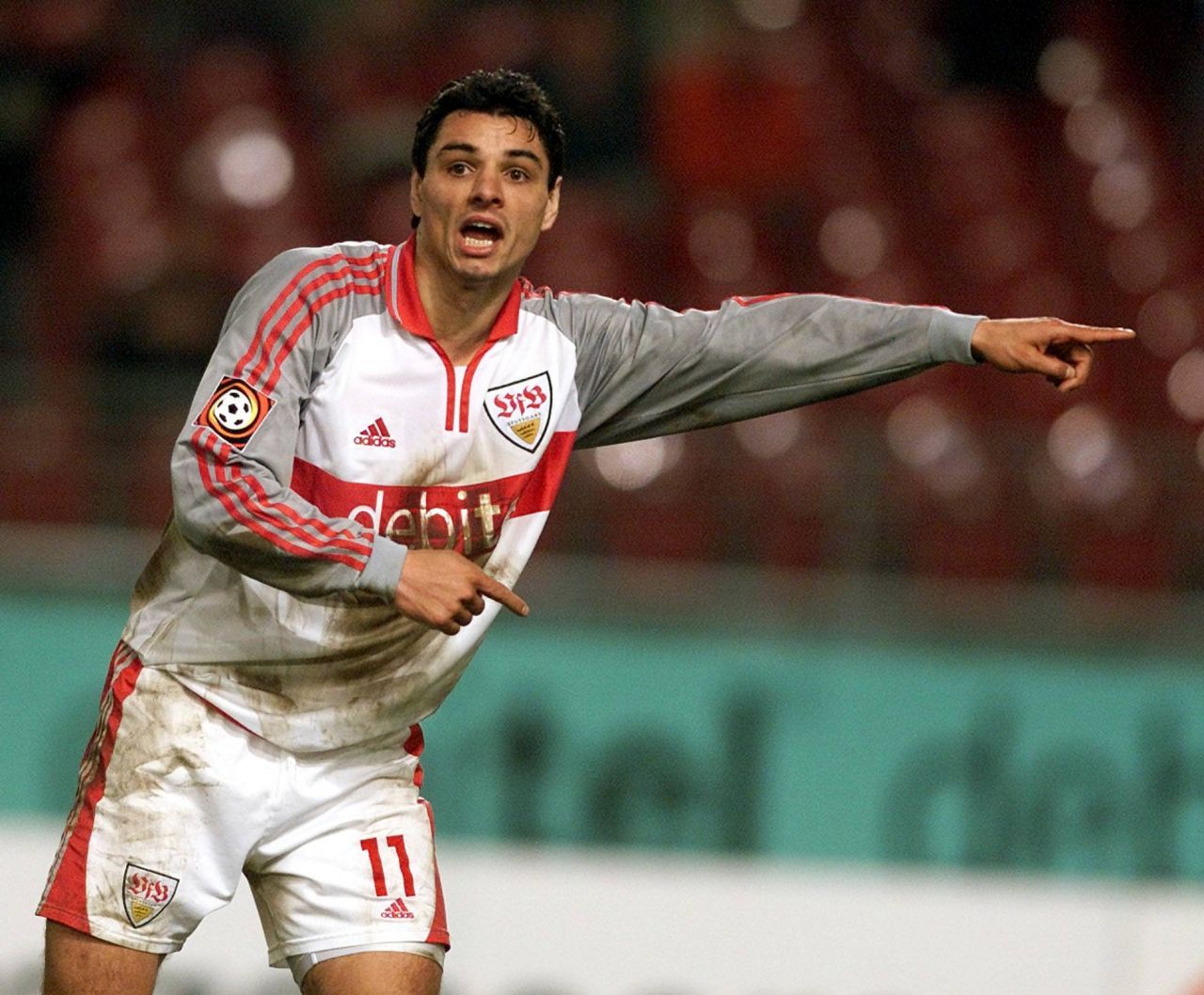 Ionel Ganea își exprimă aprecierea pentru aportul lui Darius Olaru la Dinamo Ionel Ganea, un nume emblematic în fotbalul românesc datorită carierei sale la VfB Stuttgart și a prestațiilor în naționala României, a oferit recent câteva declarații interesante despre situația curentă a echipei Dinamo București