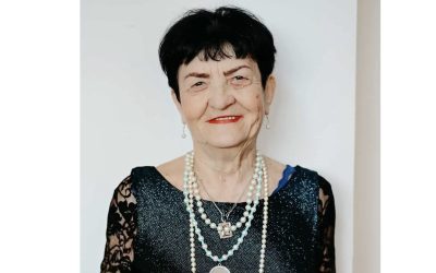 O dedicație unică pentru învățare: Amalia-Susana Tușa devine cea mai în vârstă studentă din România, la 90 de ani Într-o lume în care tinerii sunt adesea considerați cei mai entuziaști promotori ai noilor începuturi, există excepții care inspiră prin curajul, hotărârea și pasiunea lor pentru cunoaștere