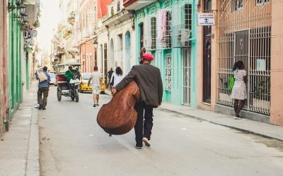 Cuba intră în criză energetică: noile măsuri de economisire a combustibilului în fața sancțiunilor americane Începând de luni, Cuba a luat măsuri drastice pentru a face față crizei energetice agravte de sancțiunile americane, care continuă să producă efecte devastatoare asupra economiei și vieții cotidiene a populației
