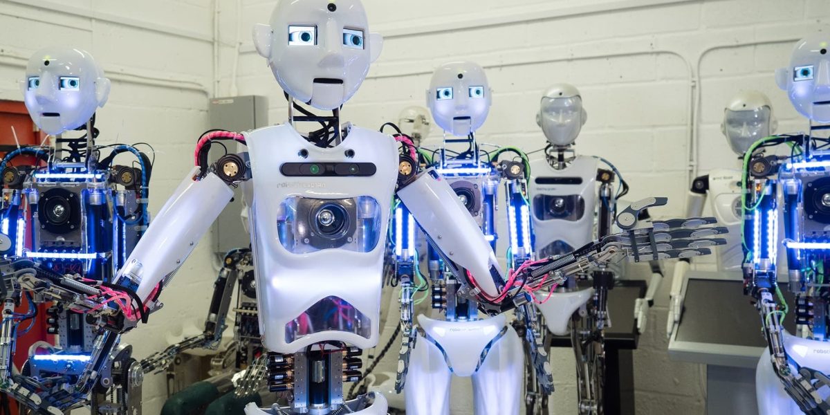 fabrica-de-roboti.jpg - JurnalDirect