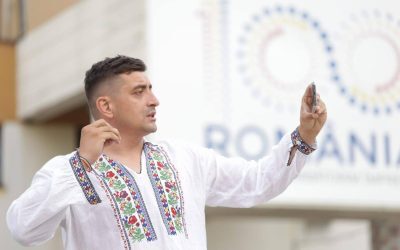 Bluza românească, o comoară culturală transformată în simbol internațional al modei și artei Ce se ascunde în spatele unui articol traditional românesc, însărcinat cu istorie, simbolism și estetică, poate părea uneori doar un obiect vestimentar