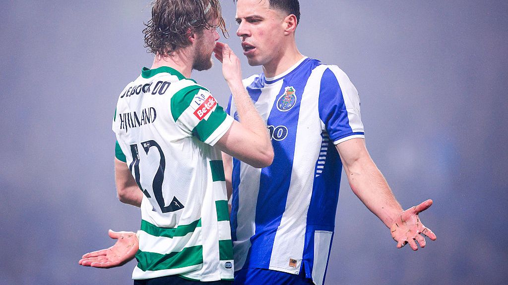 Derby-ul primei ligi din Portugalia: Acuzații explozive într-un meci de omologii Înfruntarea dintre primele două echipe din Primeira Liga a generat nu doar intensitate pe teren, ci și controversă în afara acestuia