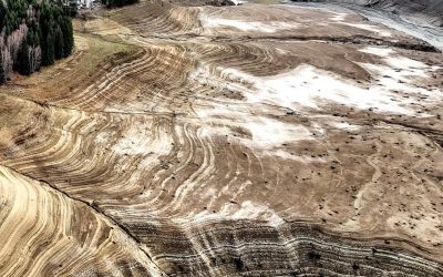 Ministrul Mediului: Criza apei în Curtea de Argeș gestionată de firma locală, fără investiții și cu bacteria Clostridium perfringers în apă