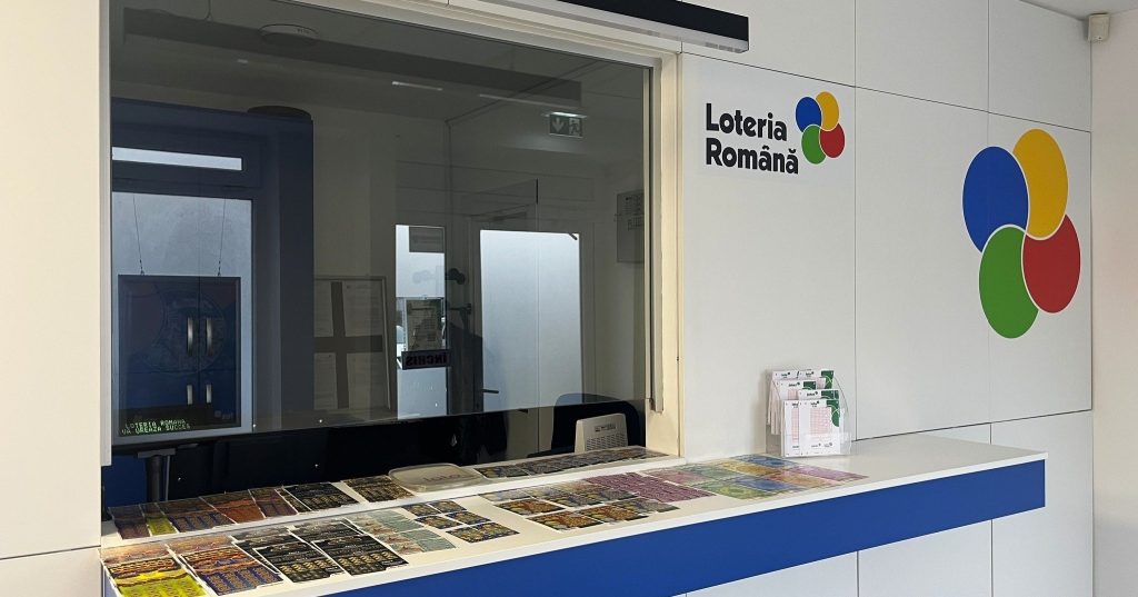 Un câștig spectaculos la Loto 6/49: un bilet, o sumă record Joi, 12 februarie, o veste care a înviorat inimile multor români a circulat rapid în mass-media: marele premiu la Loto 6/49, în valoare de 4,5 milioane de euro, a fost câștigat de un jucător norocos cu un bilet cumpărat pentru doar 28 de lei