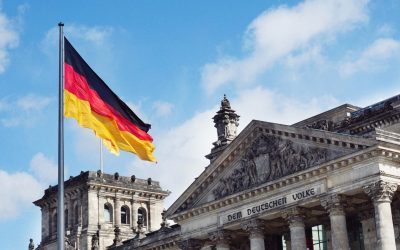 Guvernul german intensifică lupta împotriva crimei organizate prin cooperare mai strânsă între poliție și vameși Guvernul german a anunțat recent planurile de a autoriza o colaborare mai strânsă între poliția federală și serviciul vamal, o măsură menită să combată eficient rețelele de crime organizate și să recupereze bunurile sau activele financiare ilegale