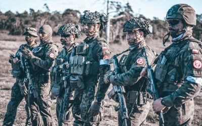 Polonia, în alertă maximă: avertisment privind amenințarea rusă și întârzierea în modernizarea forțelor armate Șeful Statului Major al Forțelor armate poloneze a emis miercuri un avertisment sumbru privind situația de securitate a țării, subliniind riscul „existențial” reprezentat de Rusia