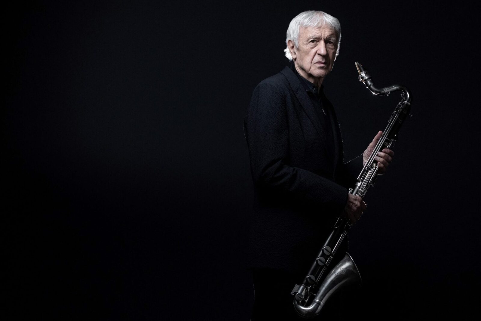 Legendă a jazzului european: A murit clarinetistul Michel Portal Jazzul internațional își ia rămas bun de la una dintre cele mai emblematice figuri ale jazzului contemporan, Michel Portal, care s-a stins din viață duminică, la vârsta de 90 de ani