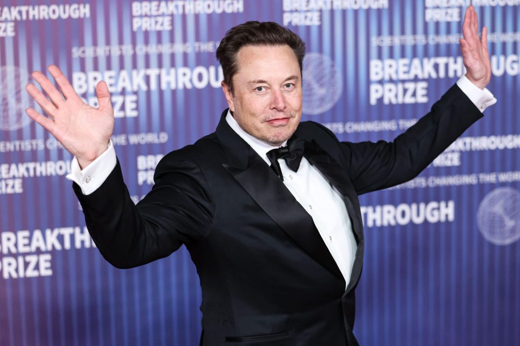 Elon Musk a făcut încă o dată valuri în lumea tehnologiei, anunțând recent că SpaceX, compania sa de avionica și explorare spațială, a achiziționat startup-ul de inteligență artificială xAI într-o tranzacție record pentru sectorul tech