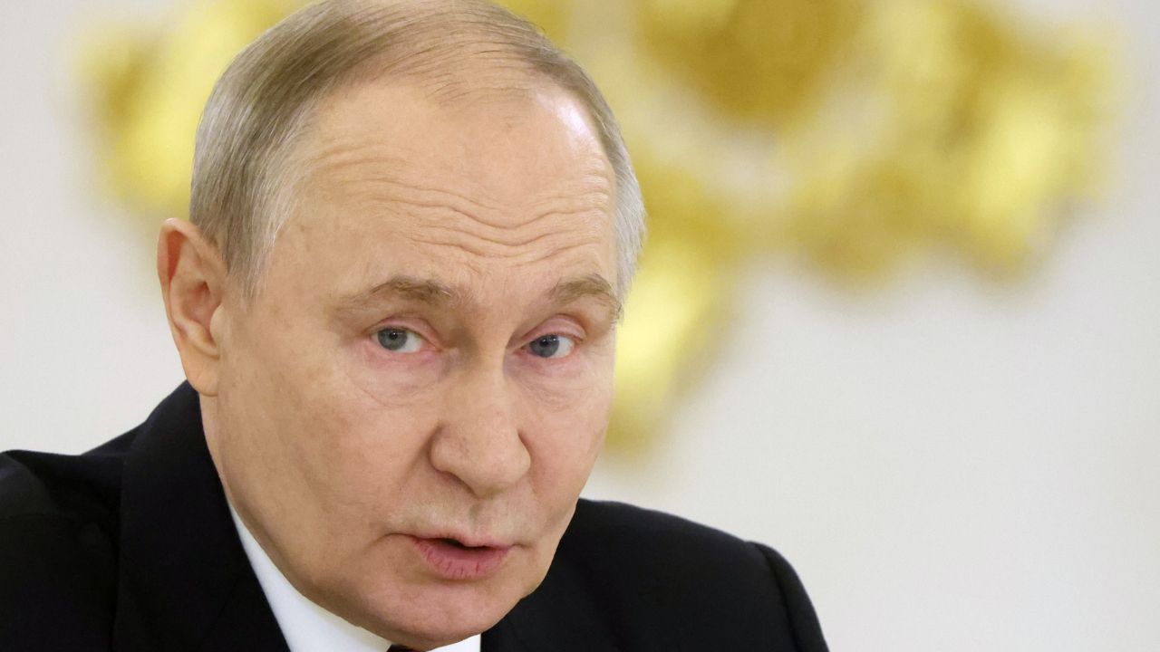 Invazia Ucrainei: O Pată Neagră în Istoria Umanității Invazia Ucrainei de către Rusia, începută în februarie 2022, a marcat nu doar o exacerbare a tensiunilor geopolitice, ci și o tragedie umană cu consecințe devastatoare