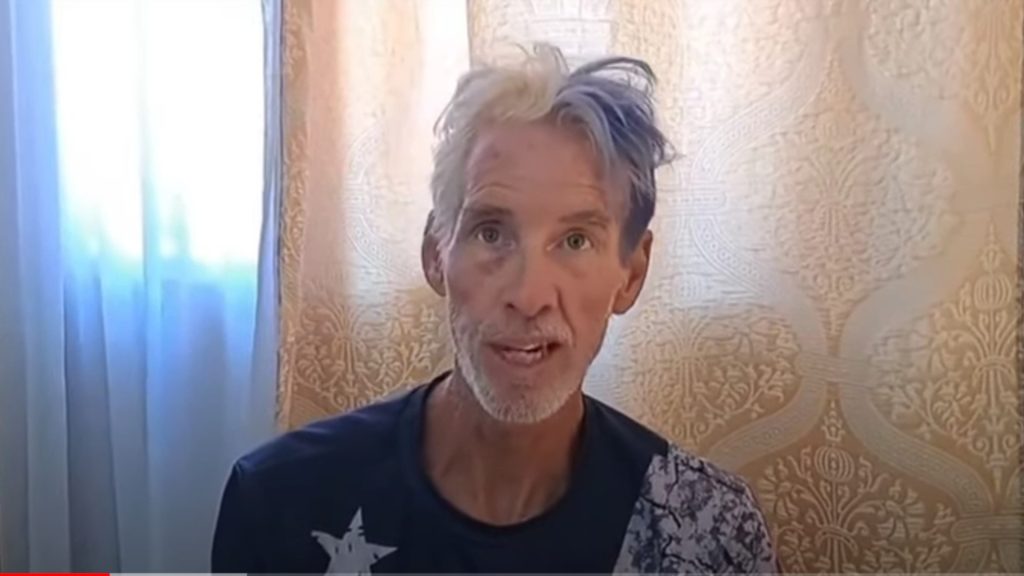 Bărbatul care a încercat să-l asasineze pe Donald Trump, condamnat la închisoare pe viață Justiția din Statele Unite a stabilit, miercuri, o sentință definitivă pentru Ryan Routh, omul considerat a fi un pericol grav pentru fostul președinte Donald Trump și pentru procesul democratic american