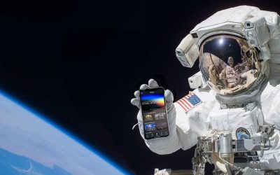 NASA va permite pentru prima dată astronauților să își ia smartphone-urile personale în misiunile spațiale, o decizie care marchează o schimbare radicală în modul în care se documentează viața în spațiu și modul în care publicul urmărește aventurile cosmonauților