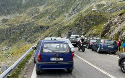 transfagarasan-masini-ambuteiaj.jpg - JurnalDirect