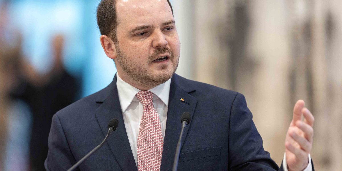 Ministrul Sănătății, despre pacientul cronic care simte că deranjează la spital