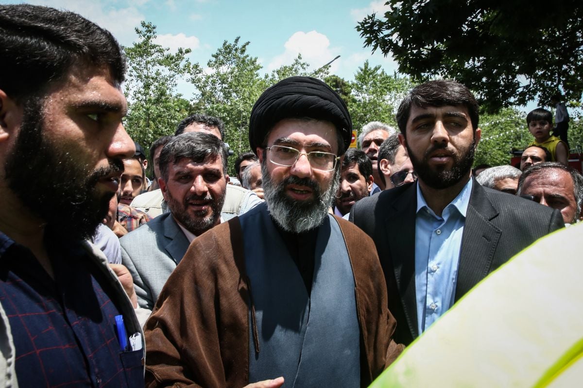 Irakul se află din nou în centrul unui nou val de tensiuni, după ce informațiile despre starea de sănătate a noului Lider Suprem al Iranului, Mojtaba Khamenei, au fost mediatizate intens