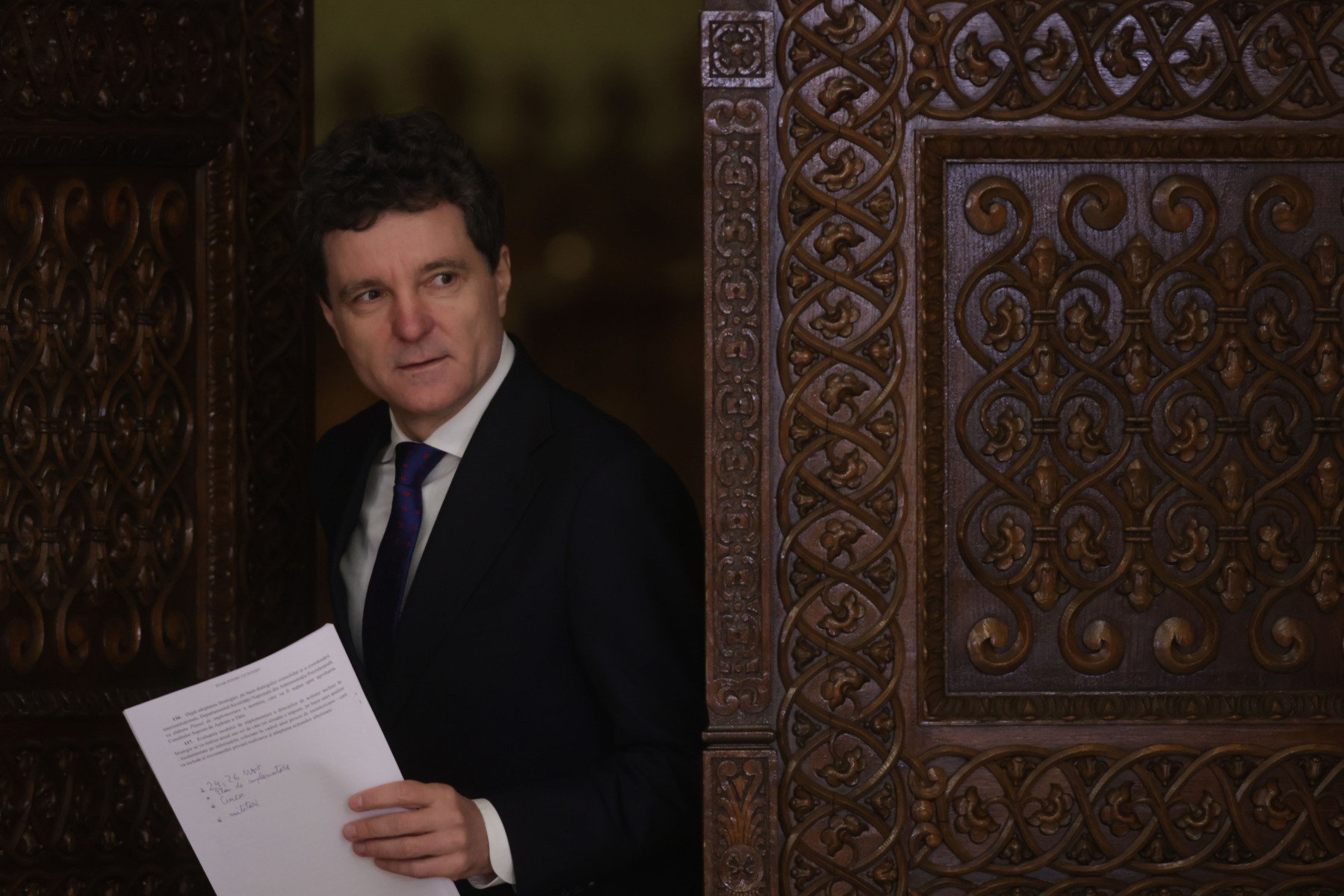 Nicușor Dan primește delegații OCDE și OMV luni dimineața