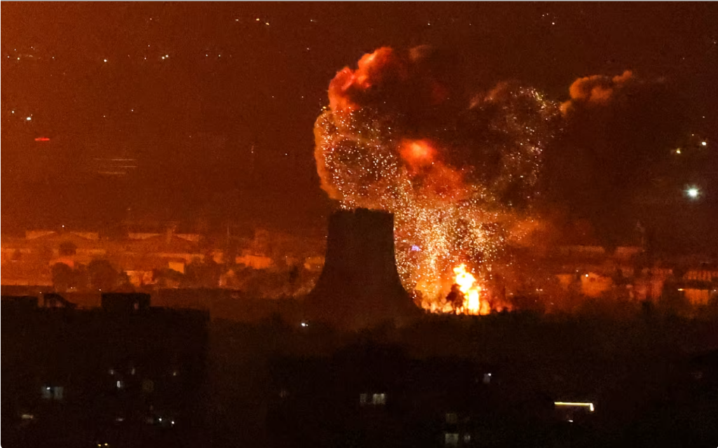 Tensiunile din Orientul Mijlociu escaladează după un nou atac asupra infrastructurii petroliere din Iran, atribuit recent forțelor militare ale Statelor Unitele și Israelului