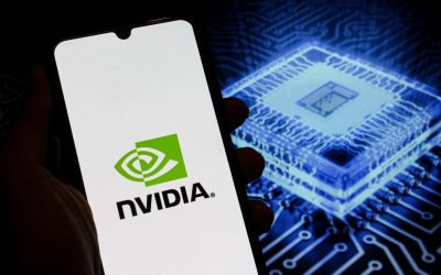 Nvidia își redeschide porțile pentru piața chineză, reluând producția cipurilor de inteligență artificială H200, după o perioadă de restricții și incertitudini geopolitice