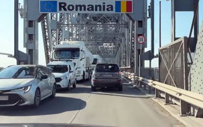 Trafic blocat pe Podul Prieteniei, încheiând un pasaj strategic între România și Bulgaria În criza actuală de infrastructură rutieră și condiții neprevăzute de reparații, Ministerul Afacerilor Externe atenționează cetățenii români care intenționează să tranziteze sau să călătorească în Bulgaria asupra suspendării temporare a traficului pe unul dintre cele mai importante puncte de trecere dintre cele două țări