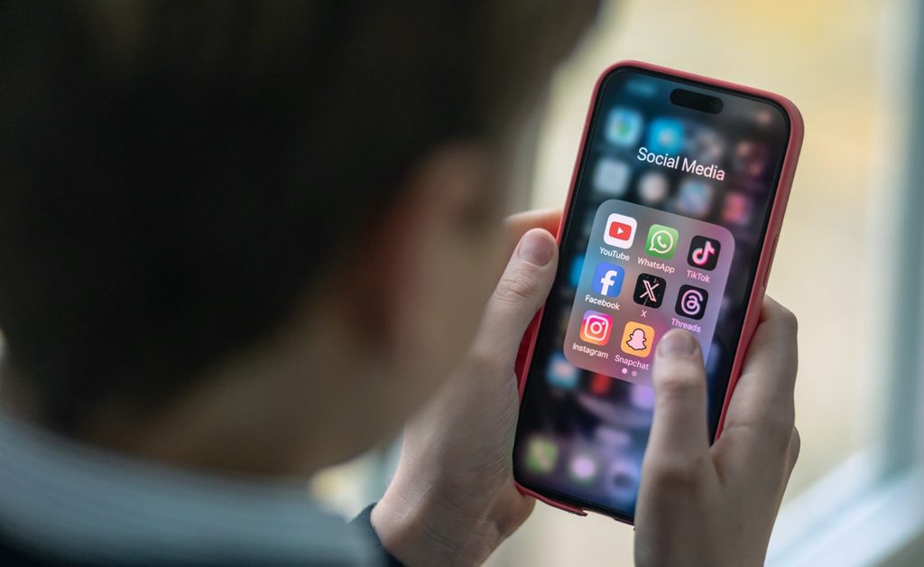 Austria interzice social media copiilor sub 14 ani; în România, legea încă neaplicată