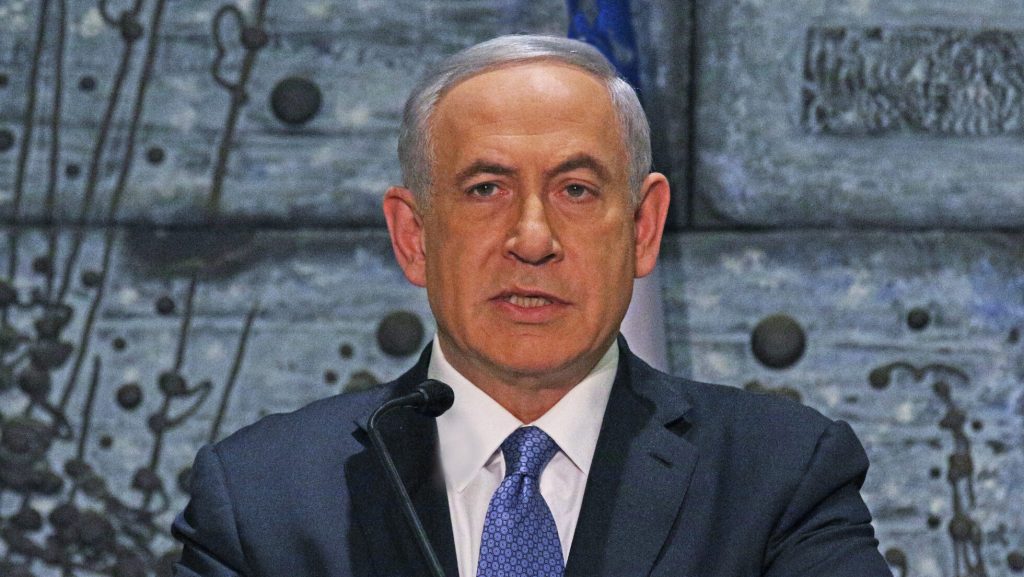 Religia în spatele războaielor: o perspectivă controversată asupra motivațiilor geopolitice Într-un discurs rar și incisiv, publicat recent pe canalul de YouTube „HAI România!”, Bogdan Comaroni a lansat o reflecție profundă despre impactul ideologiei religioase în conflictele moderne, fără a ocoli exemplul emblematic al Israelului și al liderului său, Benjamin Netanyahu