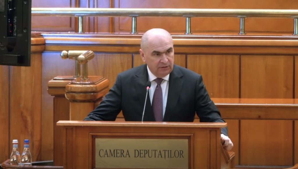 Premierul Ilie Bolojan le transmite parlamentarilor: „România are nevoie de buget pentru a funcționa” Joi seara, în contextul dezbaterii bugetului național, premierul Ilie Bolojan a făcut un apel clar și hotărât la responsabilitatea parlamentarilor, solicitând susținerea proiectului de lege pentru a asigura funcționarea țării