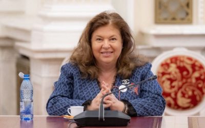 Primăvara, interpretată de medicul senator Carmen Orban