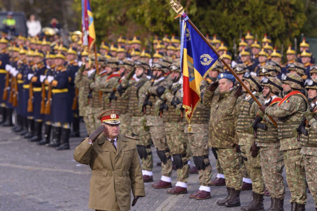 Ministerul Apărării naționale a anunțat recent deschiderea înscrierilor pentru diverse poziții din sistemul militar, inclusiv pentru învățământul postliceal militar și recrutarea de soldați și gradați profesioniști